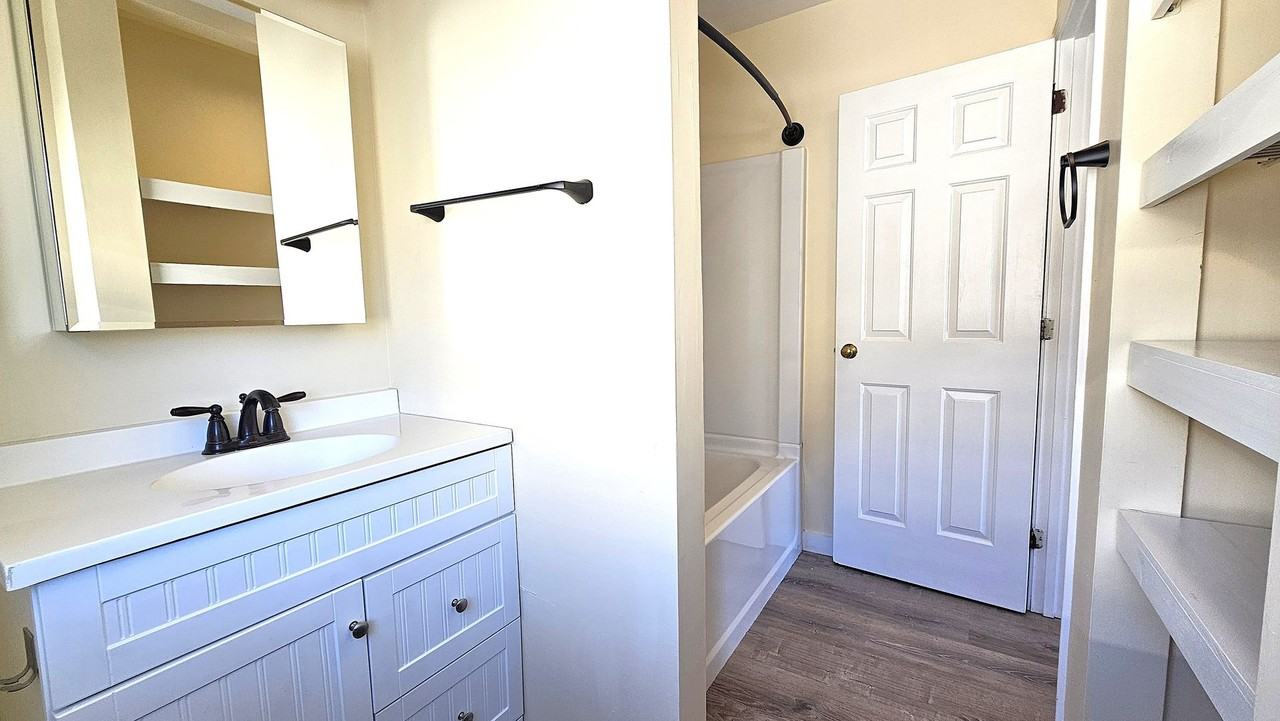 42 Intervale Ave - Photo 6 of 23