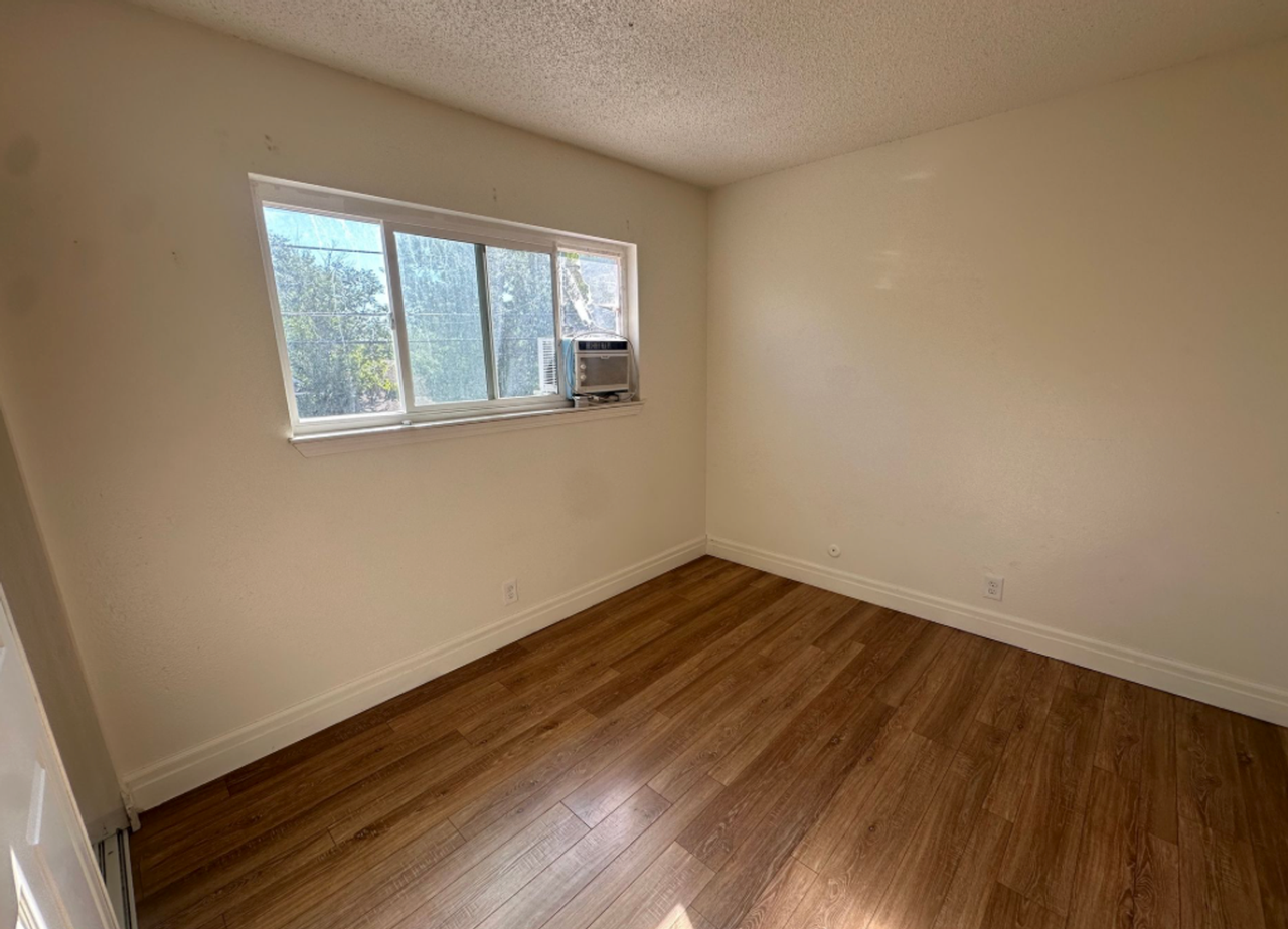 145 Keystone Pl - Photo 6 of 7