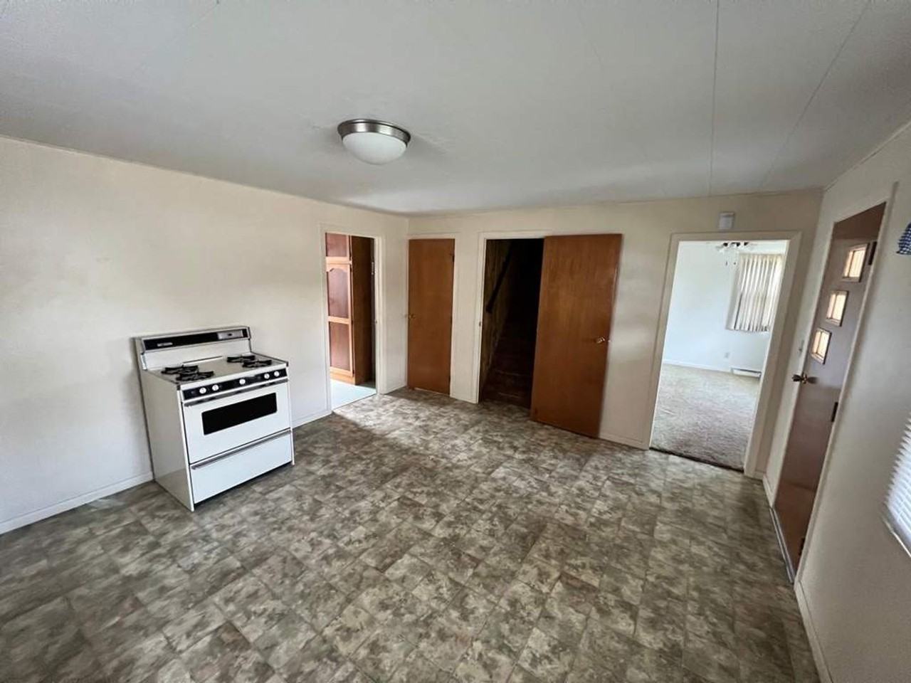 704 3rd Ave - Photo 2 of 19