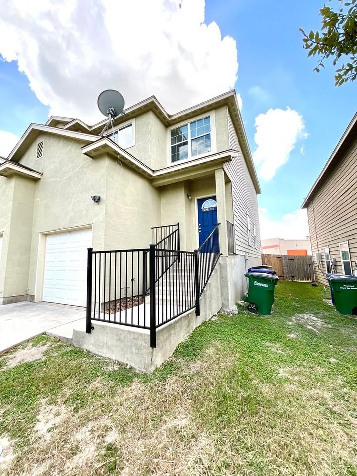 5022 San Antonio #1 - Photo 3 of 36