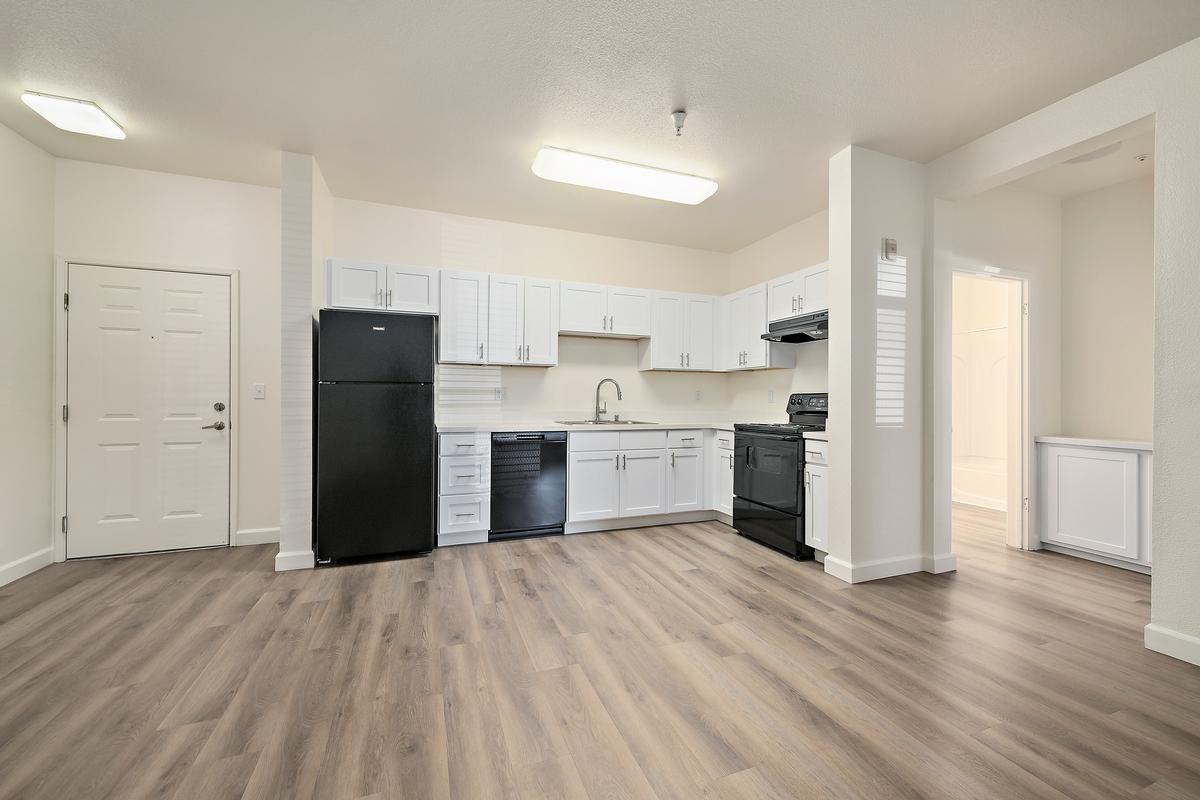 1525 Margareta Pl - Photo 5 of 10