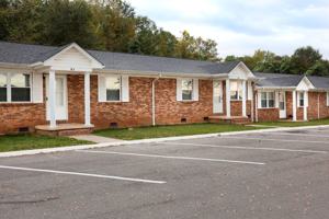 featured image of 125 College Ave