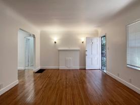 LB2021 - Photo 1 of 1