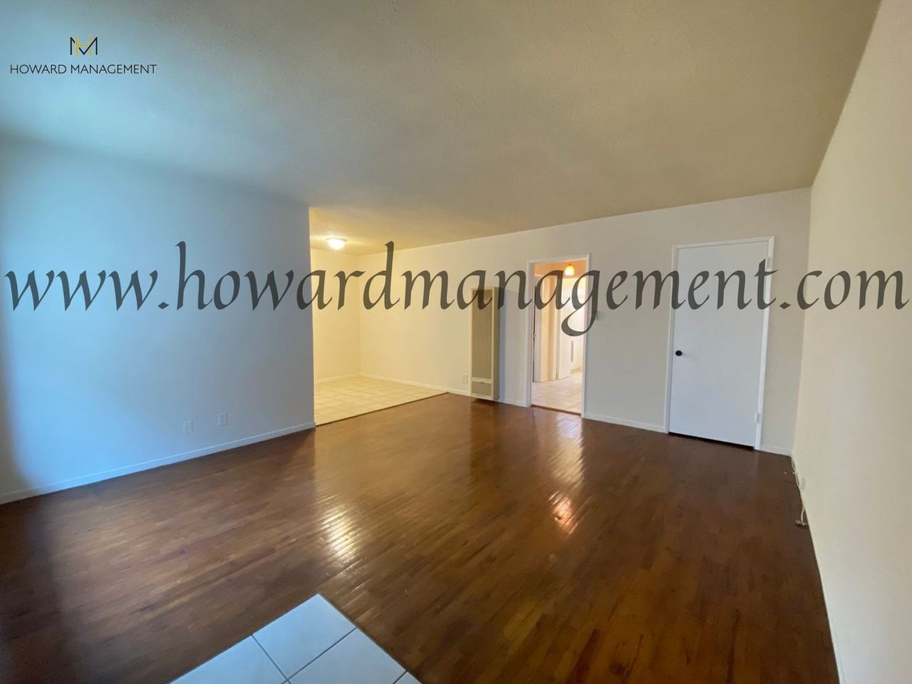 01537NI - Photo 2 of 33