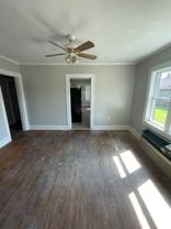 105 N Hatton Ave - Photo 1 of 1