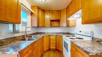 3925/3931PRINCETONDRIVE - Photo 1 of 1