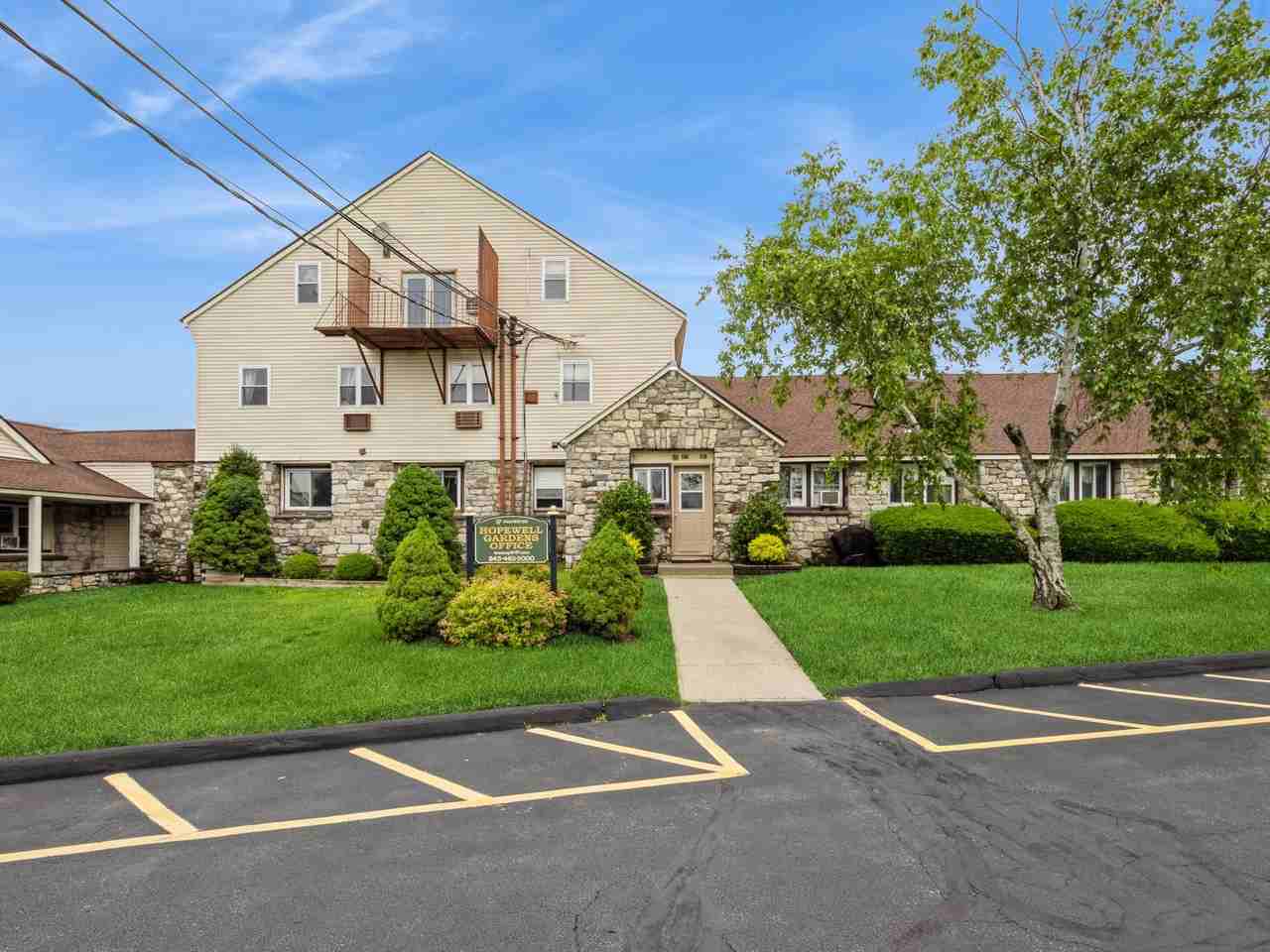 Hopewell Gardens - Photo 6 of 27