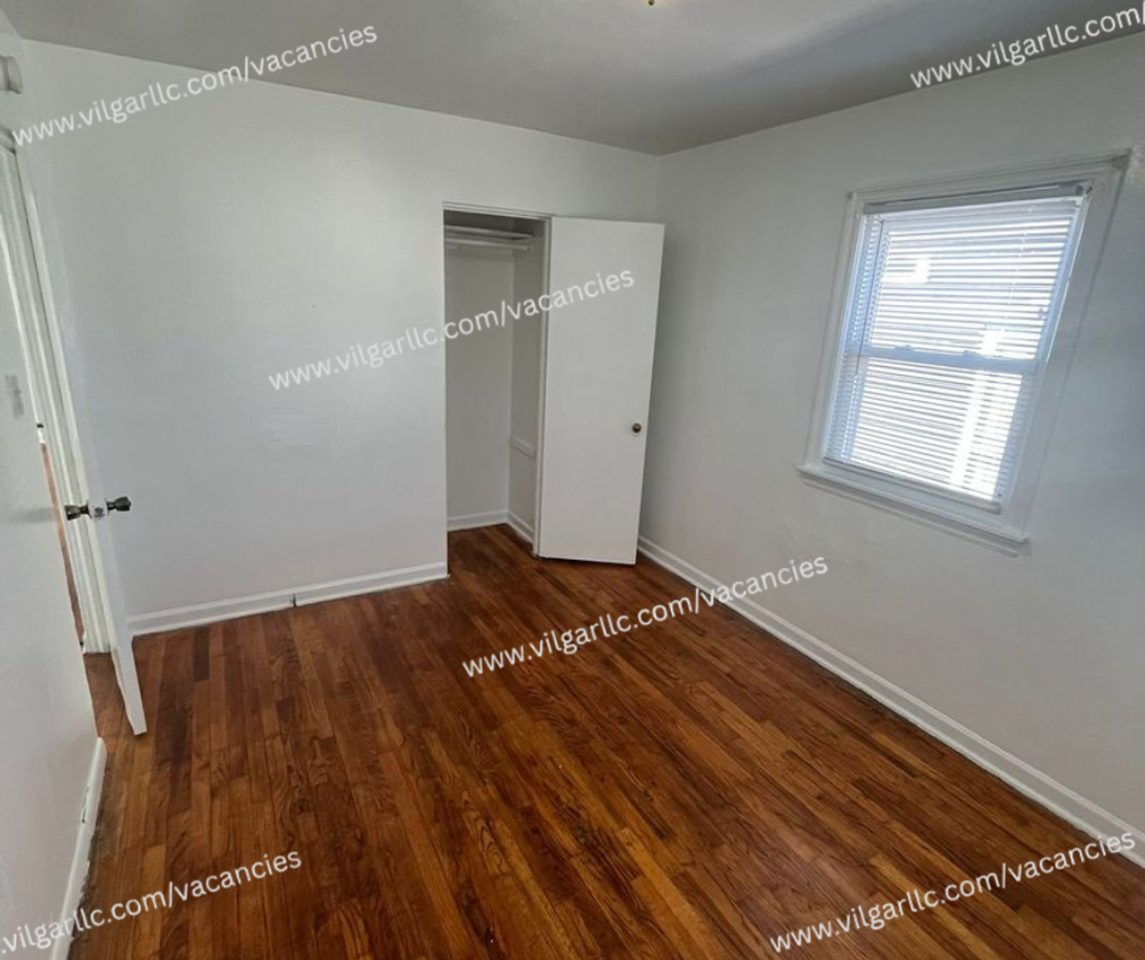 2315 Buchanan St - Photo 6 of 16