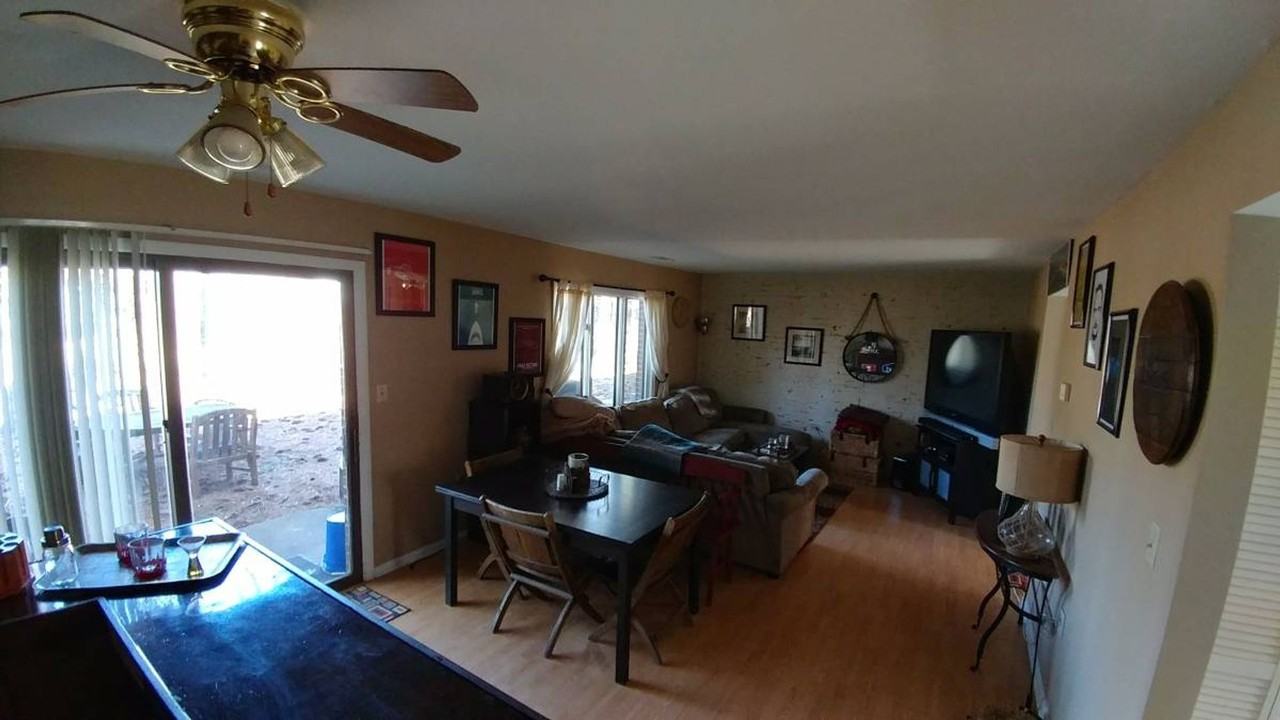 331 Shenandoah Cir - Photo 2 of 9