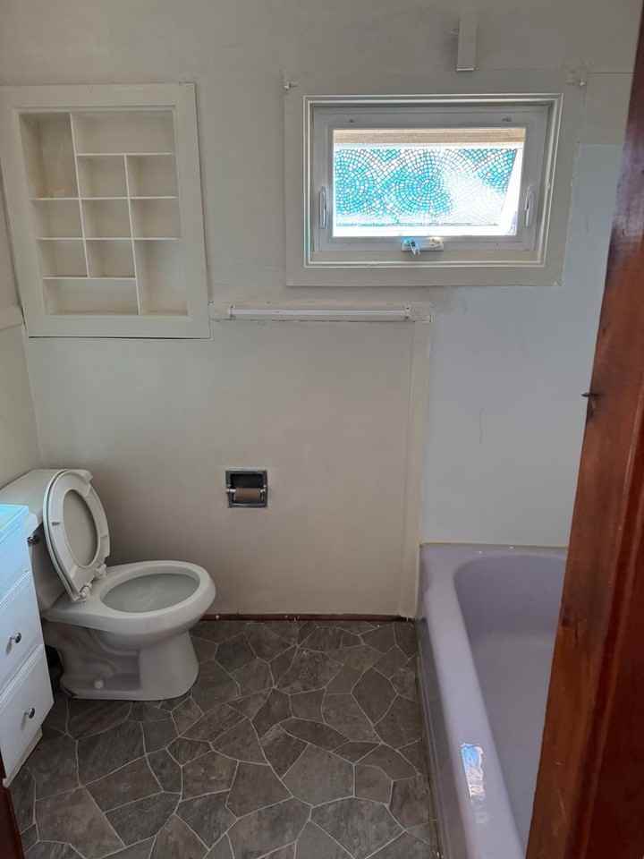 614 E 22nd St #2 - Photo 7 of 12