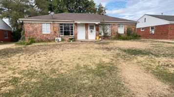 featured image of 1308 W Rupe Ave