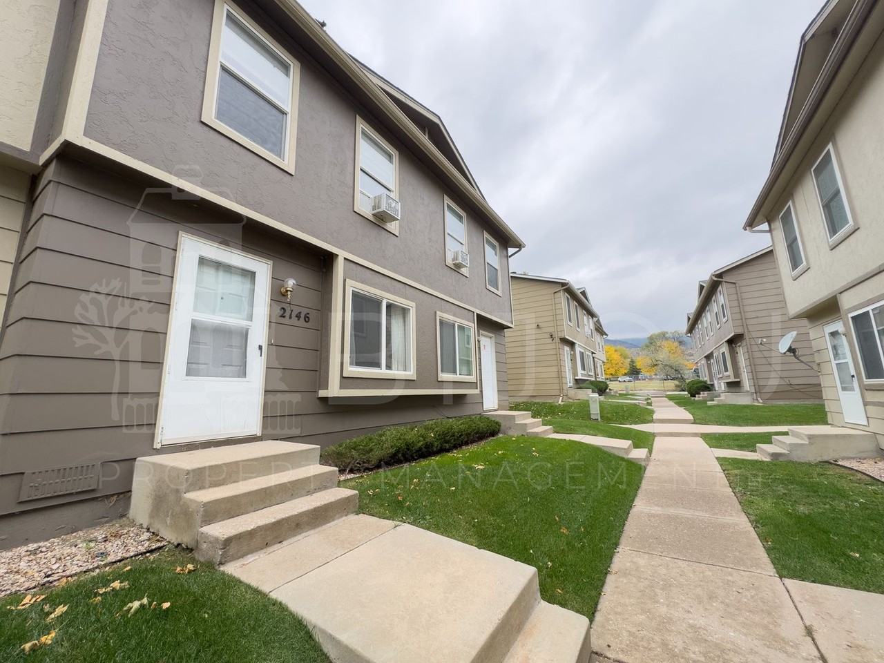 2146 2146 Baltimore Circle - 2146 Baltimore Circle - Photo 2 of 23