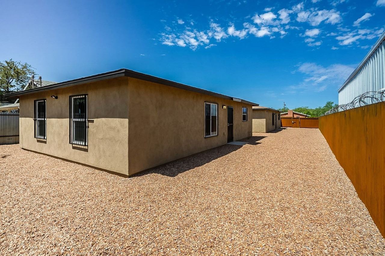 615 S. Santa Rita Ave. - Photo 6 of 50