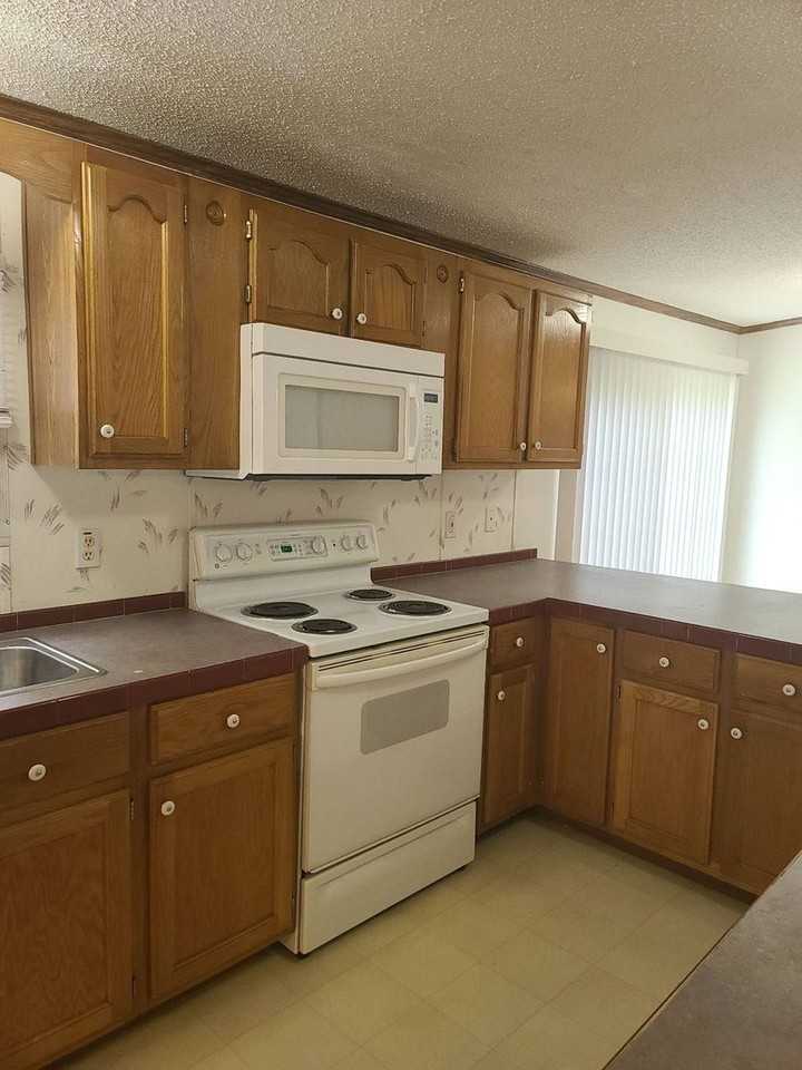 2321 Cyrus Drive - Photo 2 of 15