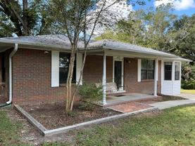 4915 Cliff Rd - Photo 1 of 1