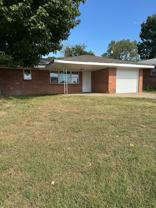 4724 Se Adams Blvd - Photo 1 of 1