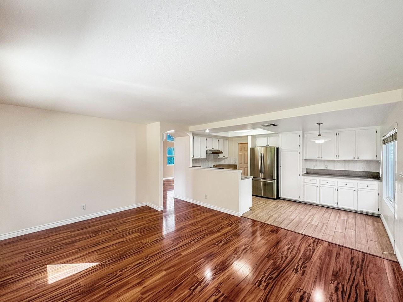 10631 Atwood Ct - Photo 4 of 26