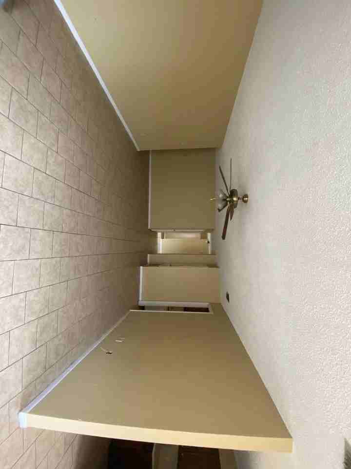 725 Orleans Dr - Photo 3 of 12