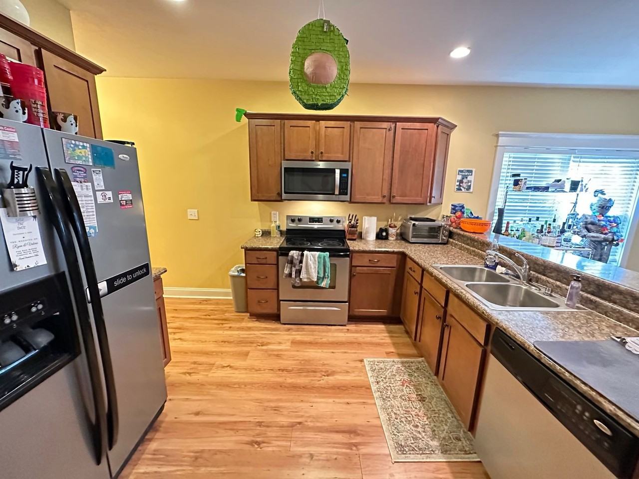 161 Jonas Ave - Photo 5 of 17
