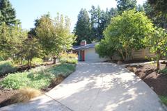 sleaj02 - Photo 1 of 1