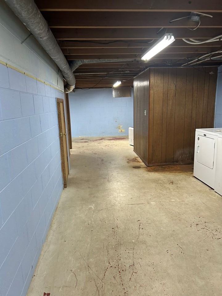 3710 Hickory Lane - Photo 4 of 21