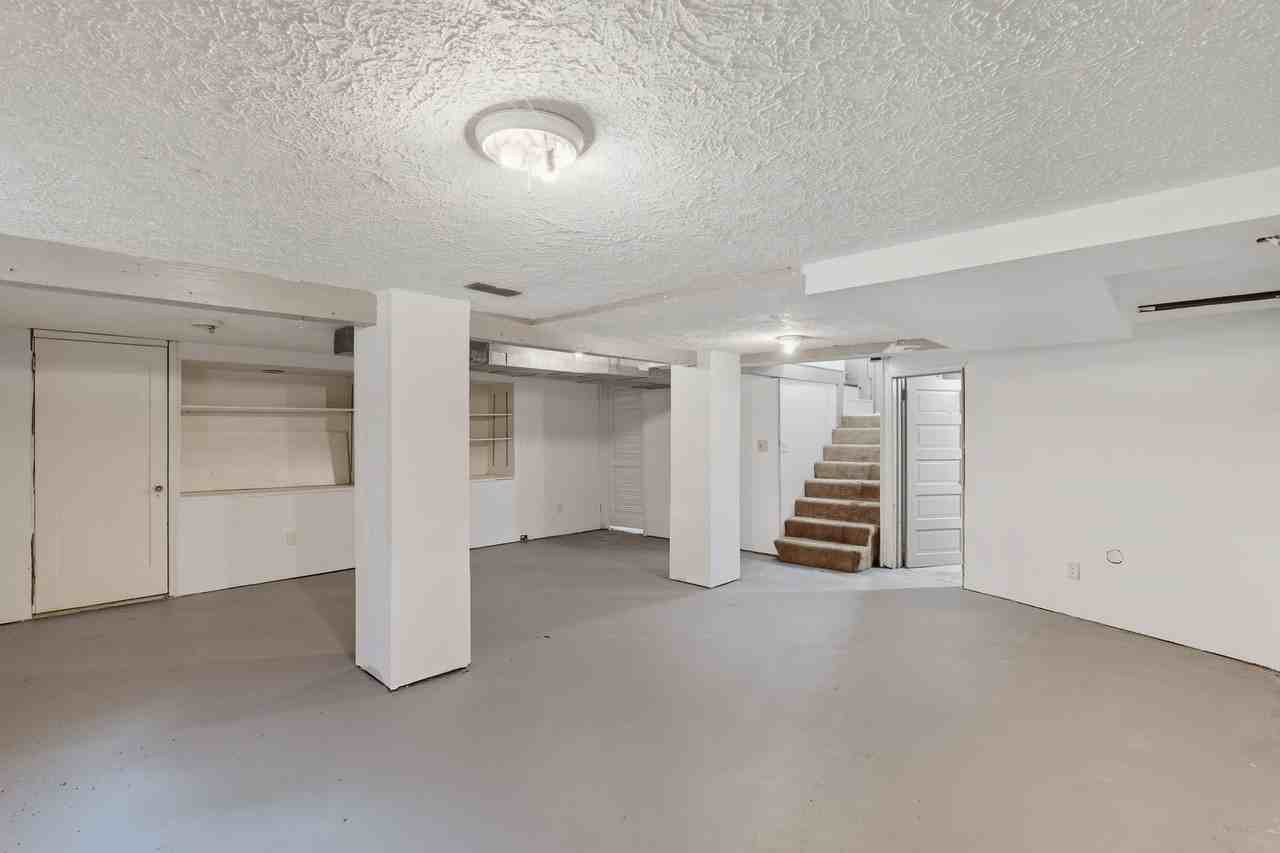 9755 N Ivanhoe St - Photo 6 of 20