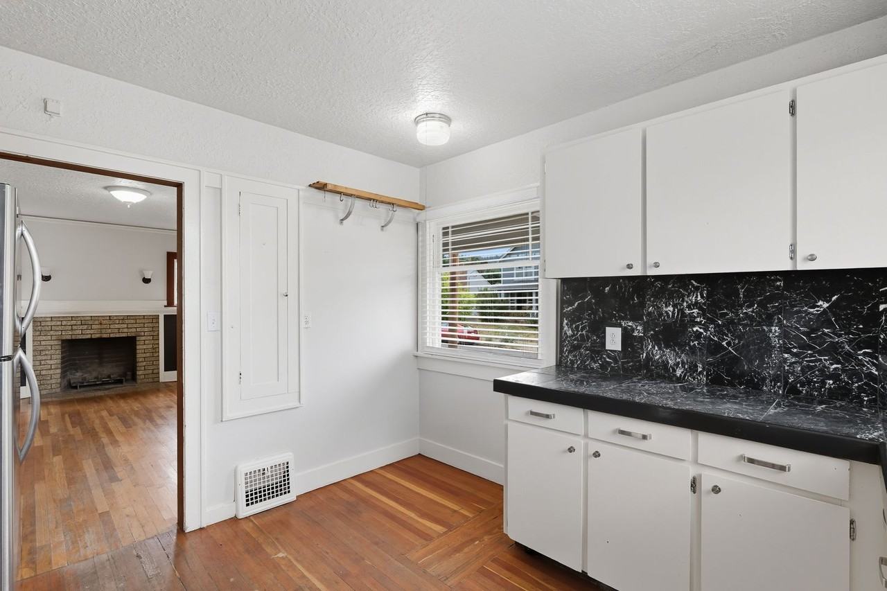 9755 N Ivanhoe St - Photo 7 of 20