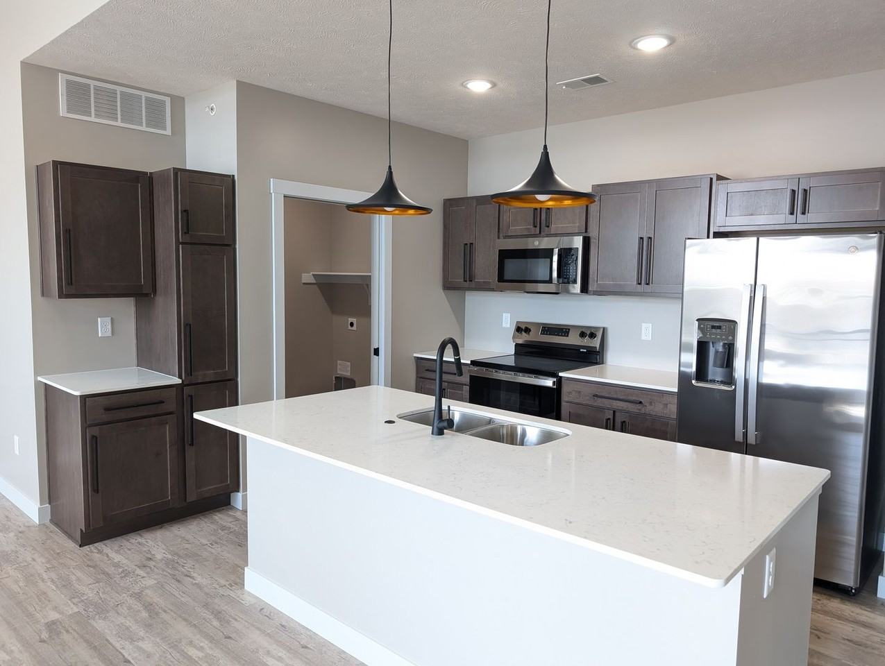 Elm 26 Apartments - Photo 6 of 44