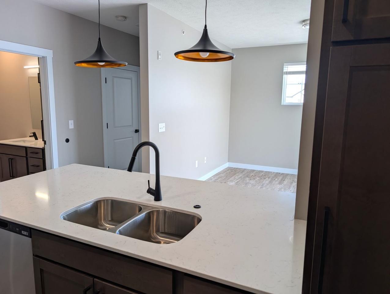 Elm 26 Apartments - Photo 7 of 38