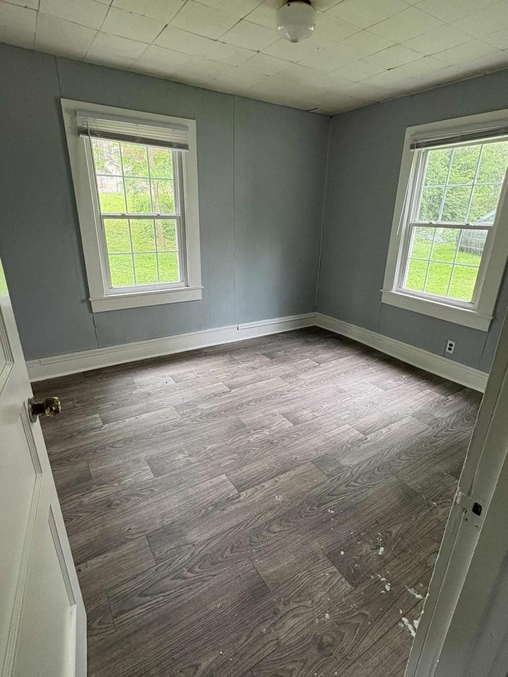 102 Rachel Ct - Photo 4 of 7