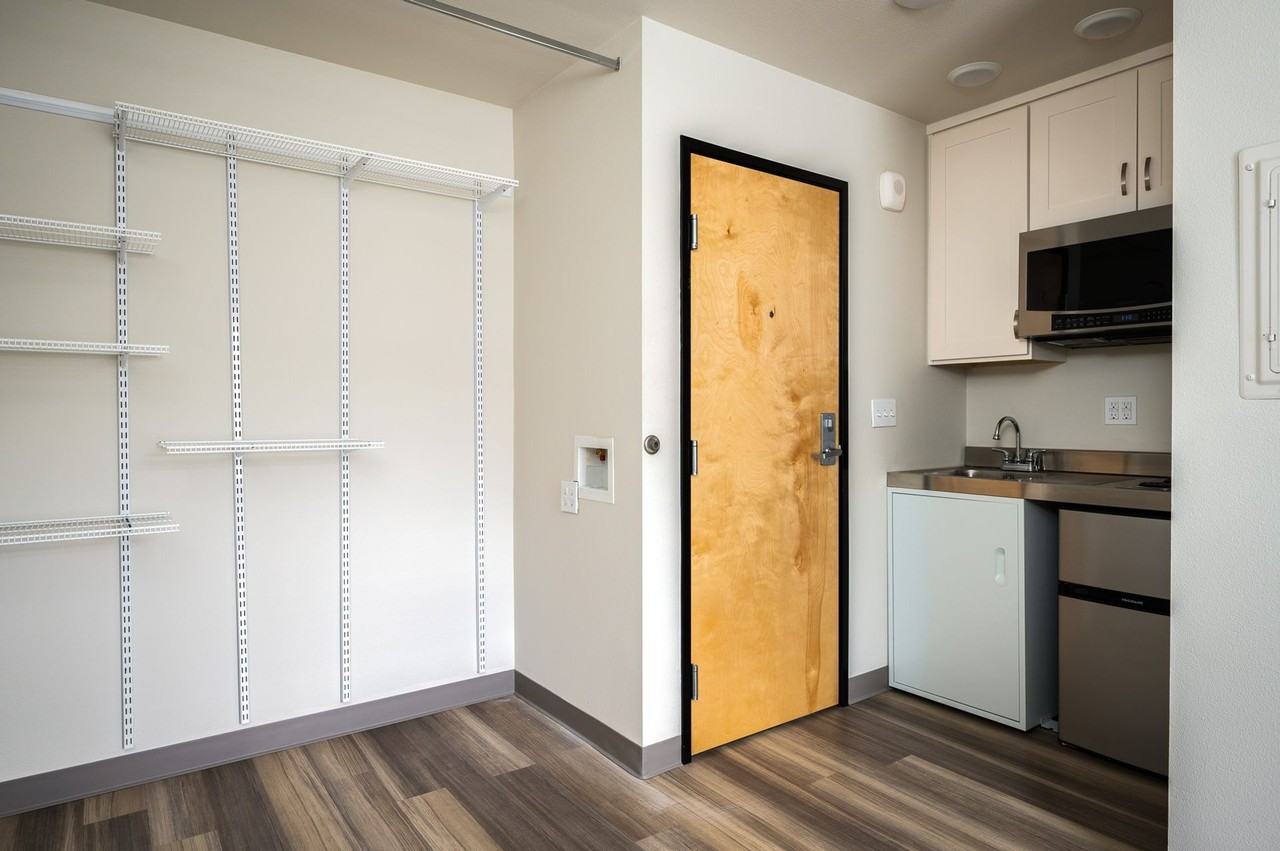 Enclave 54 - Photo 4 of 15