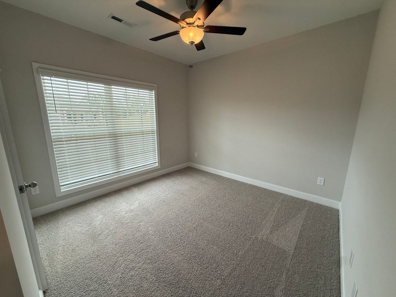 158 River Pointe Dr - Photo 7 of 19