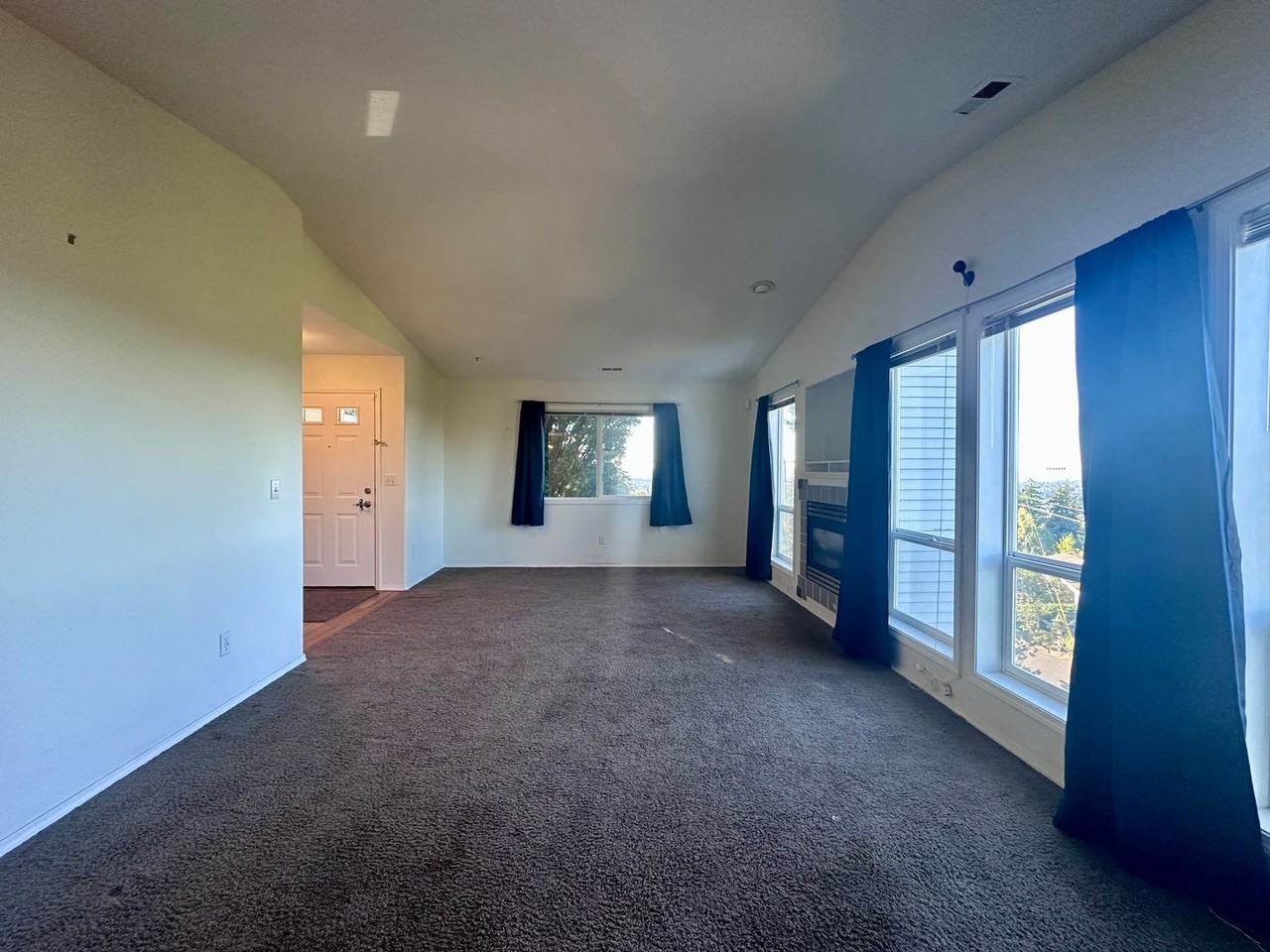 11732 Se Lexington St - Photo 7 of 26