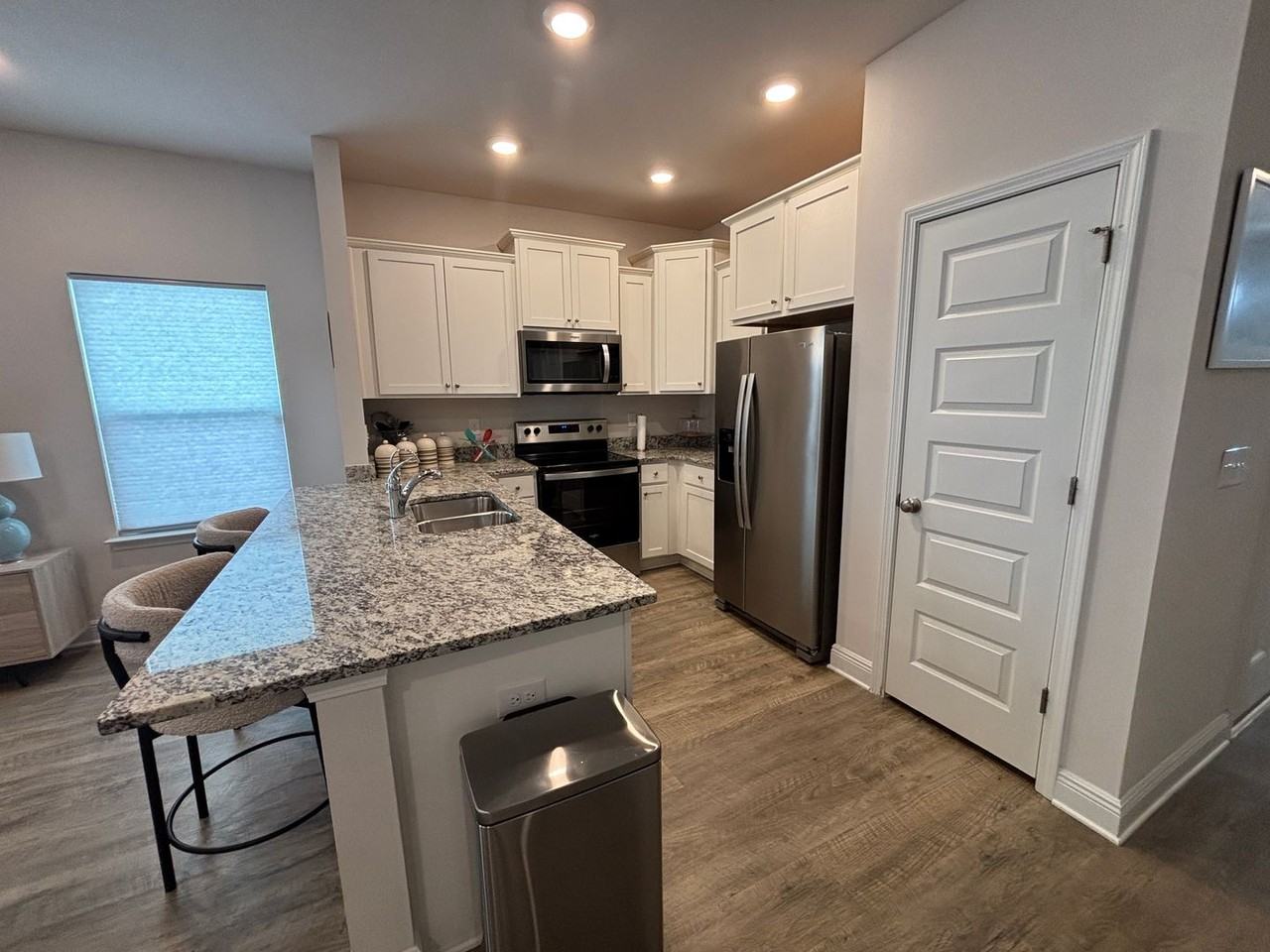 1614 Caleigh Ct - Photo 3 of 21