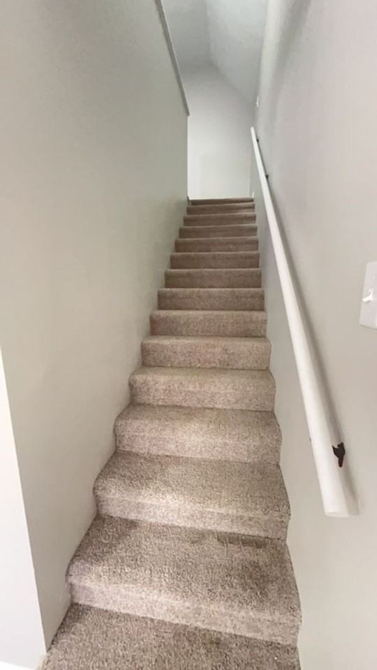 424 S Elliott St - Photo 7 of 13