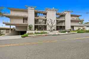 featured image of 1995 Molino Ave #102