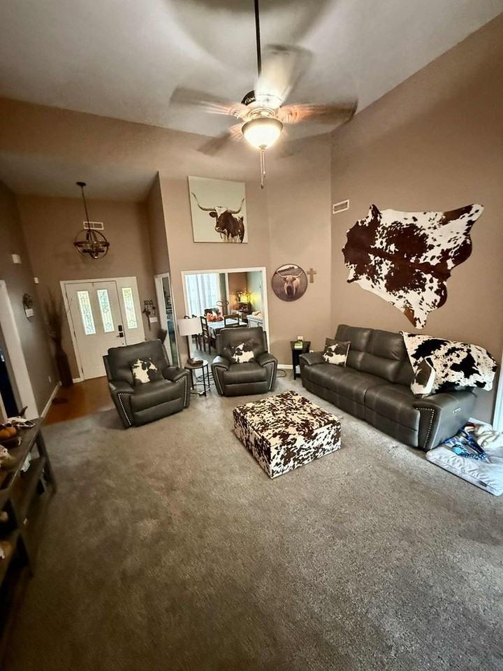 1630 Rivergate Dr - Photo 2 of 25