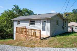 featured image of 7278 Manns Dr