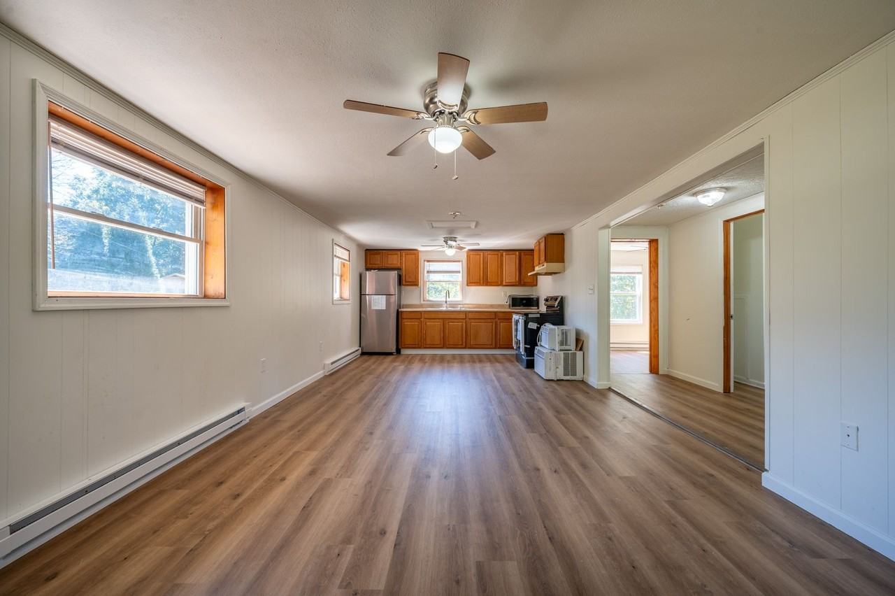 7278 Manns Dr - Photo 6 of 20