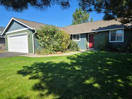 featured image of 623 Se Conifer Ct