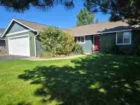 623 Se Conifer Ct - Photo 1 of 1