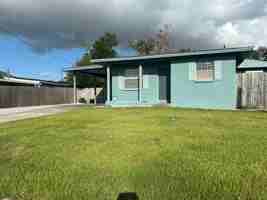 featured image of 1404 Clay Ave