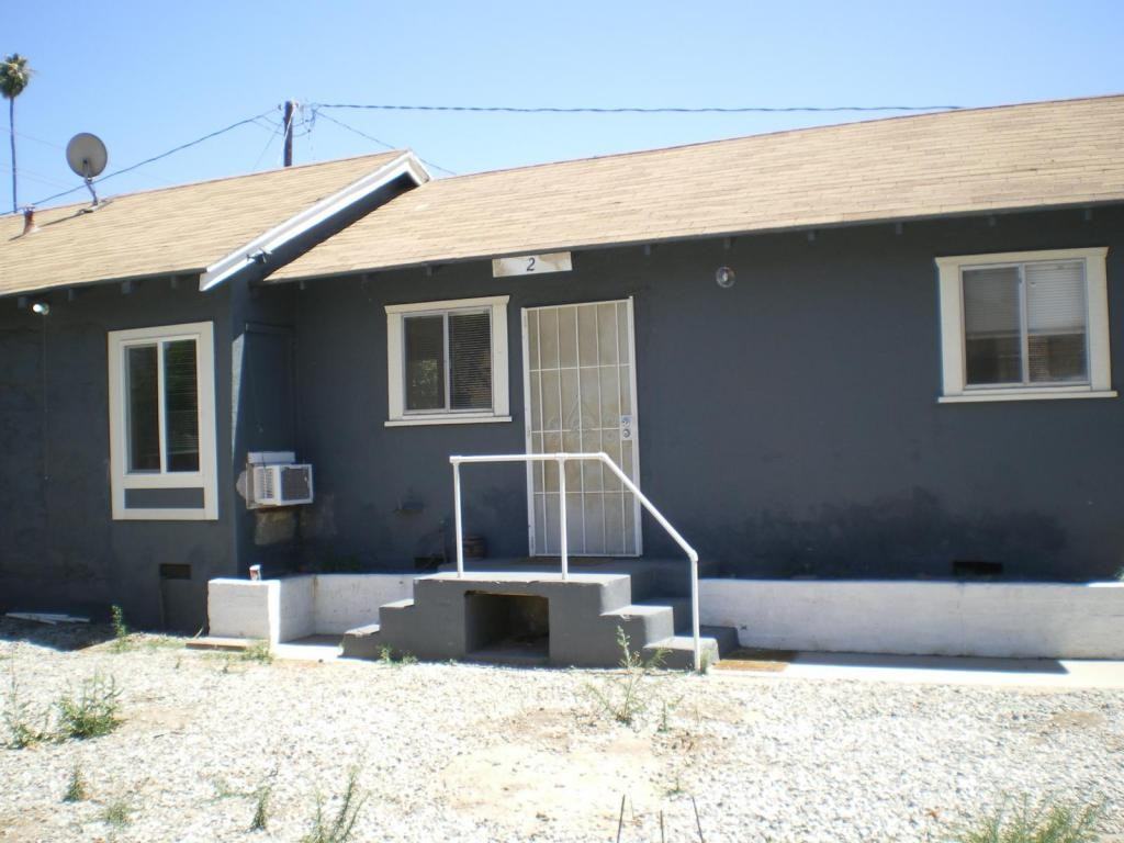 789 N Palm Ave - Photo 2 of 7