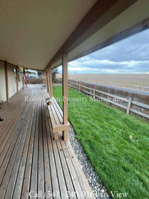 355 W Washington St - Photo 2 of 35