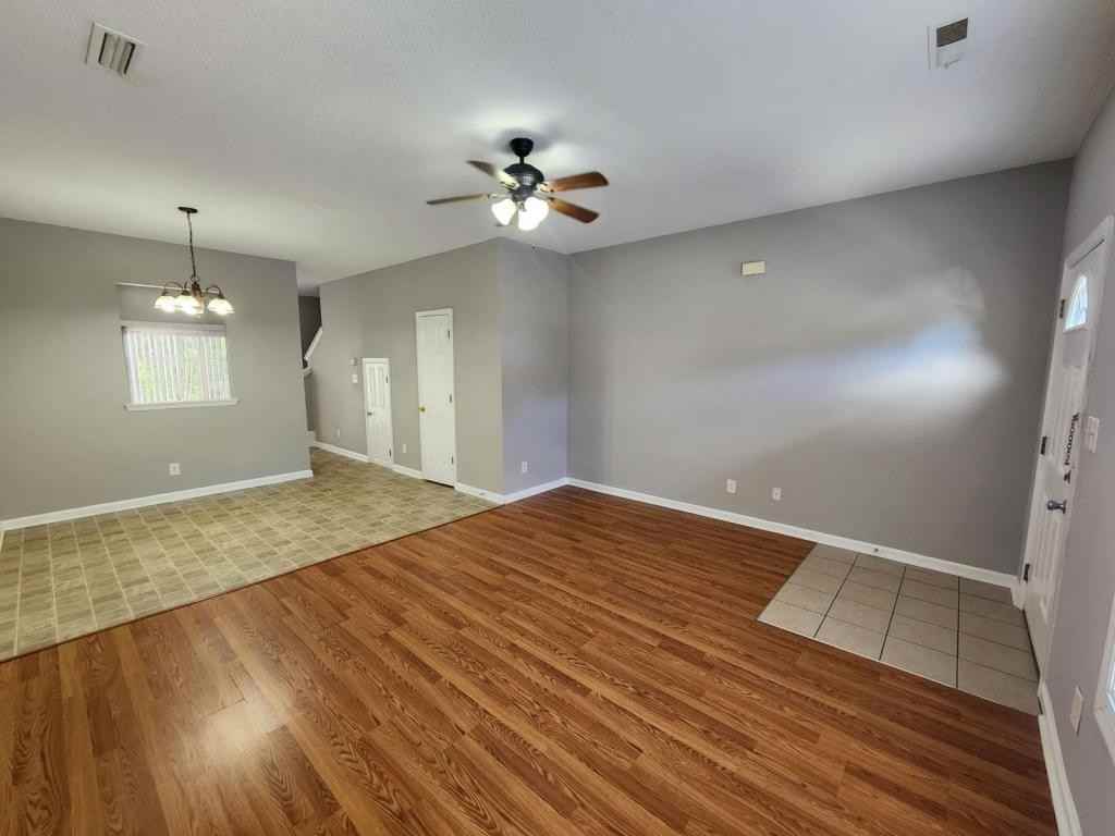 111 Maddux Ln - Photo 7 of 31