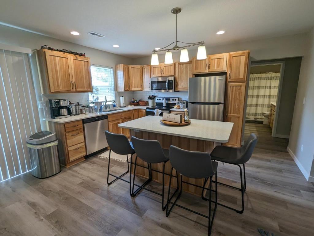 3 Reserve Ct - Photo 5 of 15