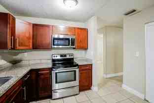 20015 W Oakmont Cir - Photo 1 of 1