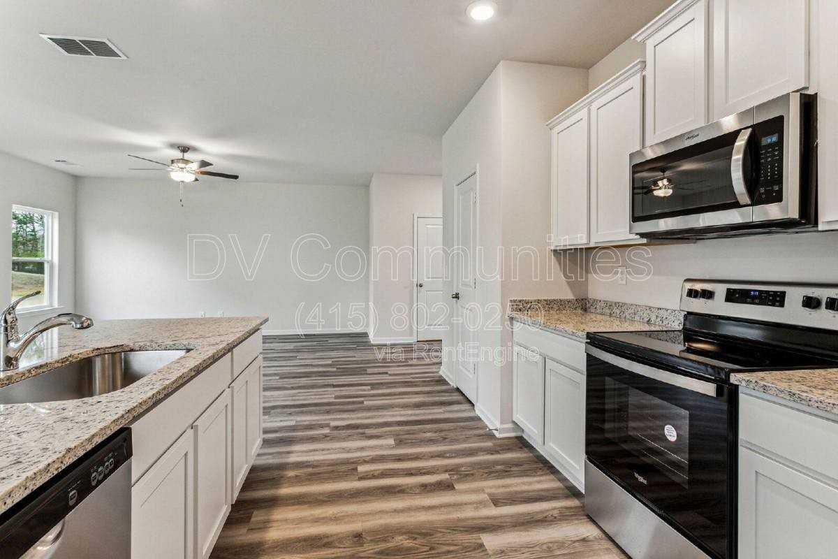 249 Limestone Circle - Photo 5 of 10