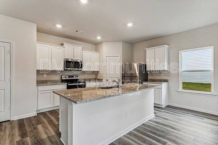 249 Limestone Circle - Photo 7 of 10