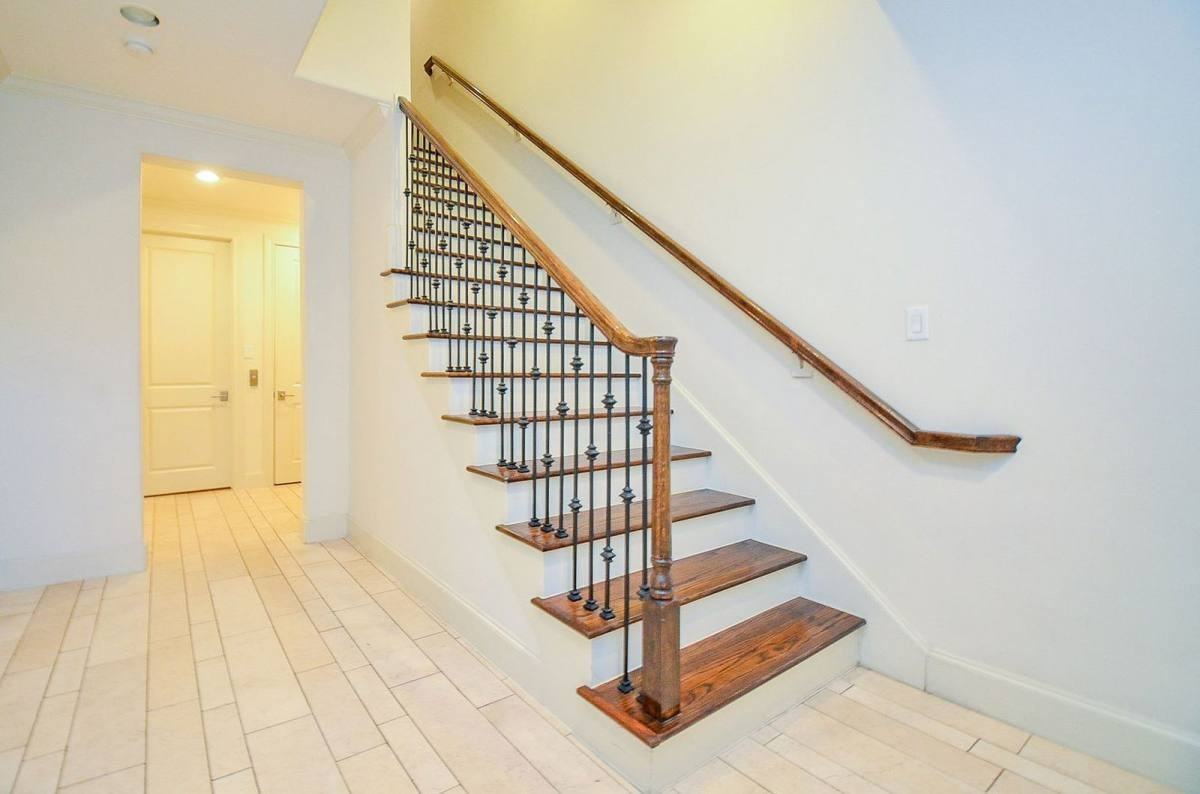 2017 Mcclendon St - Photo 3 of 10